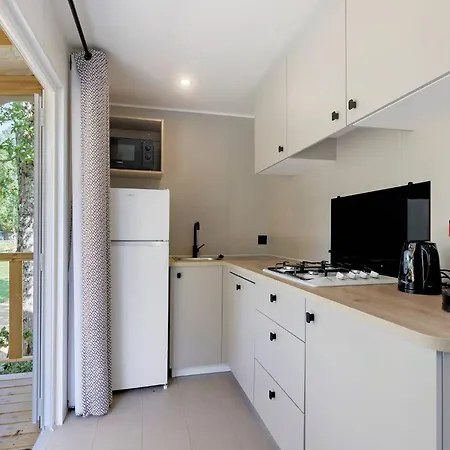 Mobilehome Vallon 49 Vakantiehuis *