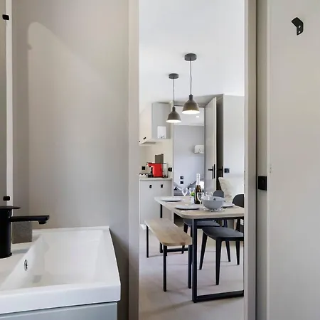 Mobilehome Vallon 49 *