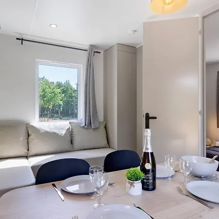 Vakantiehuis Mobilehome Vallon 49 *