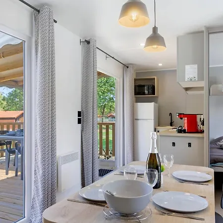Mobilehome Vallon 49 Vakantiehuis